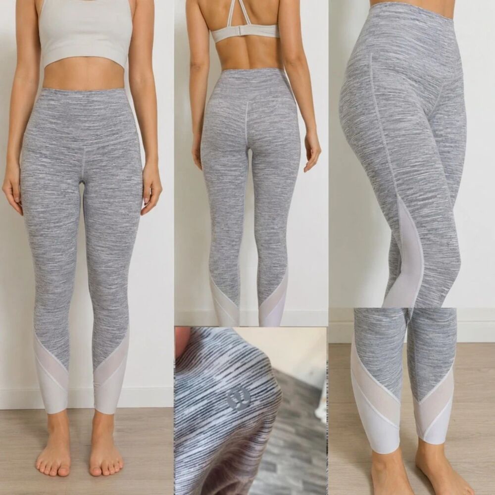 Women’s Lululemon Wunder Under Crop Il Scallop Legging Small
